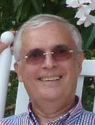 Une image contenant personne, Visage humain, sourire, habits
Description générée automatiquement